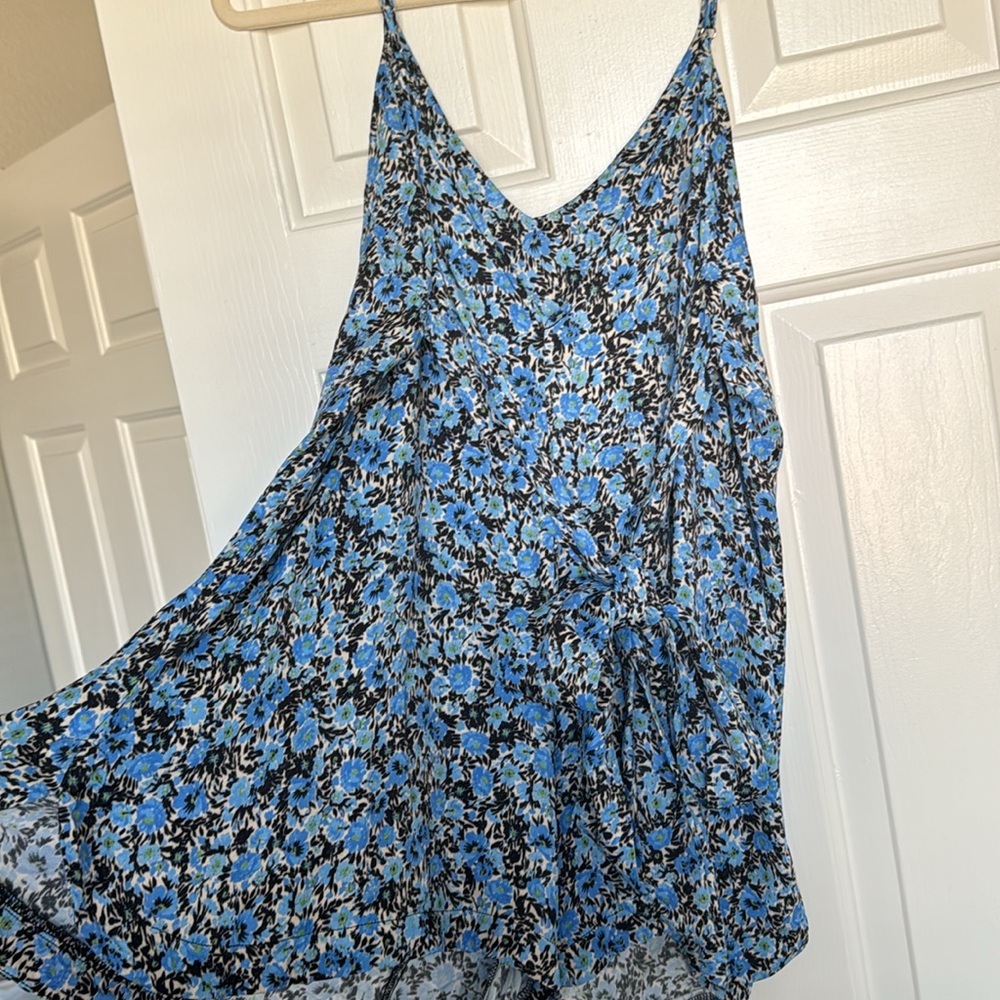 Romper - Picture 3 of 4
